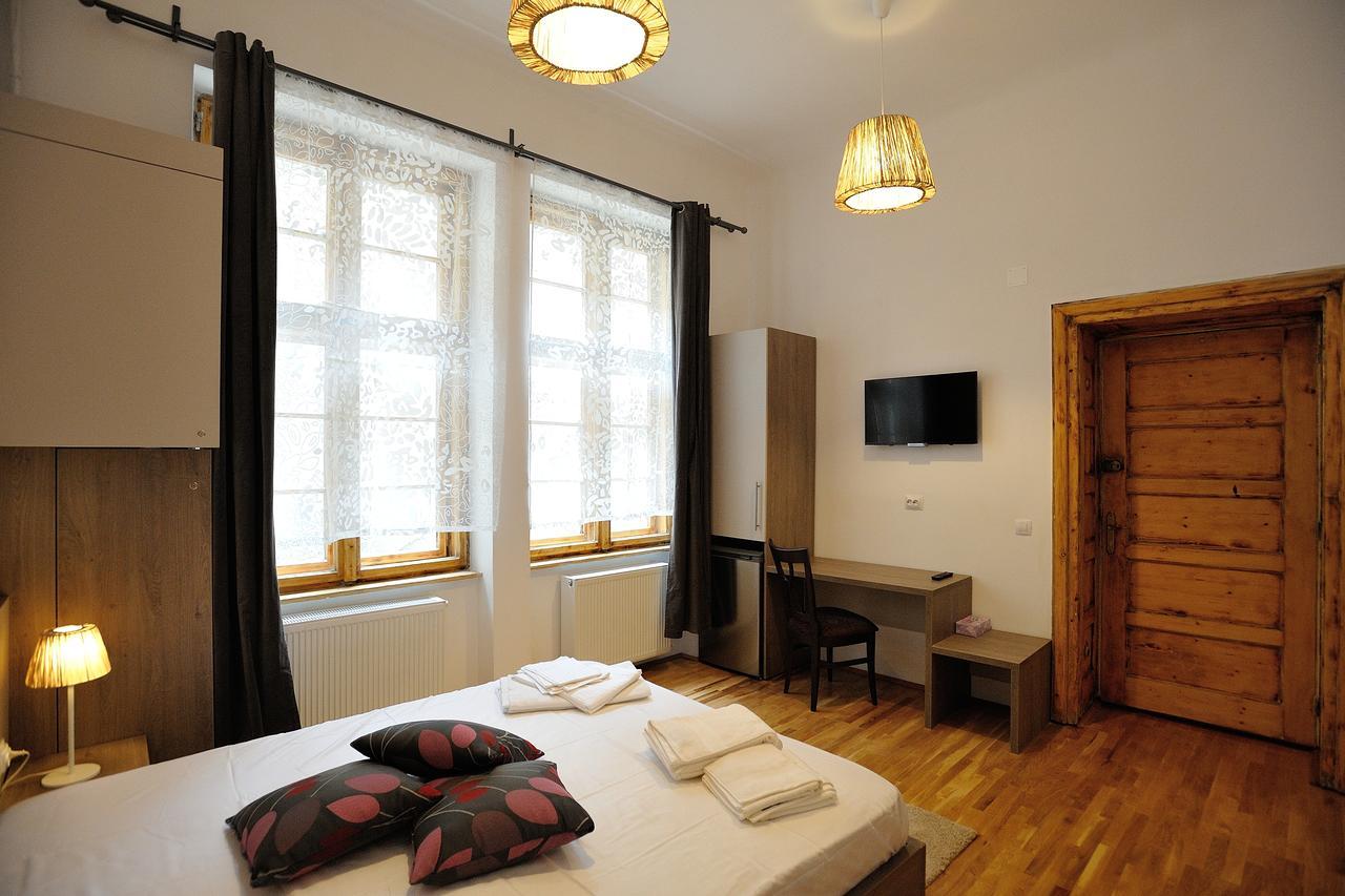 Dinicu Residence - Central Location Braşov Extérieur photo